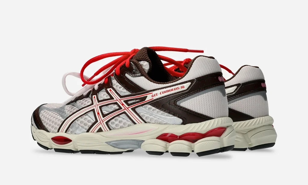 【2026年 9/18 発売予定】Naked × ASICS GEL-CUMULUS 16 ” Pink Cloud/Classic Red” (ネイキッド アシックス) [1203B330.700]