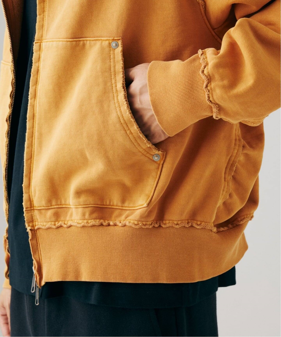JOURNAL STANDARD 2026 FW “ラウンド スリーブ フーディ”が発売 (ジャーナルスタンダード)