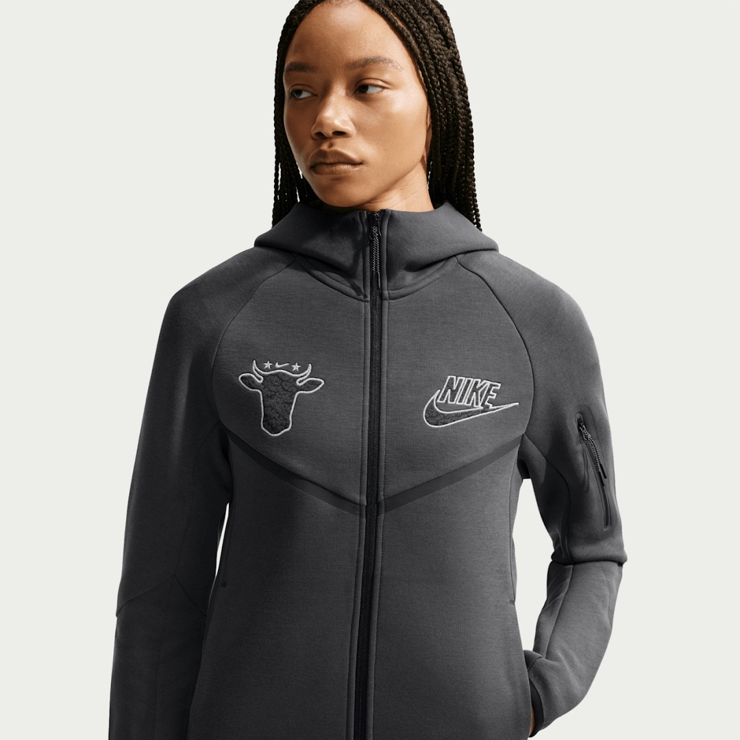 【2026年 9/4 発売】WAGYU × NIKE TECH “Fleece Full-Zip Hoodie & Joggers” (ワギュウ ナイキ テック “フリース フルジップ パーカー ジョガーパンツ”) [IV4834-060/IV4835-060]