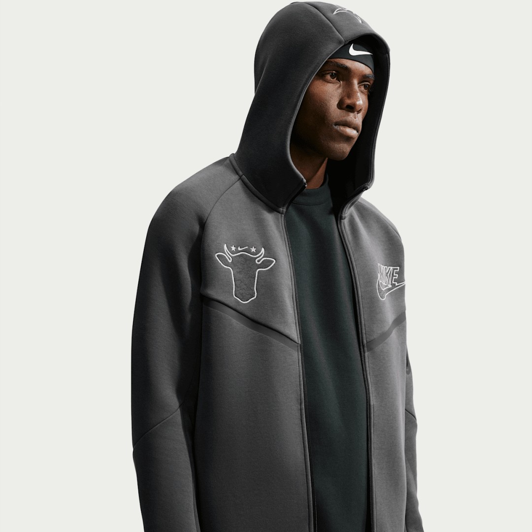 【2026年 9/4 発売】WAGYU × NIKE TECH “Fleece Full-Zip Hoodie & Joggers” (ワギュウ ナイキ テック “フリース フルジップ パーカー ジョガーパンツ”) [IV4834-060/IV4835-060]