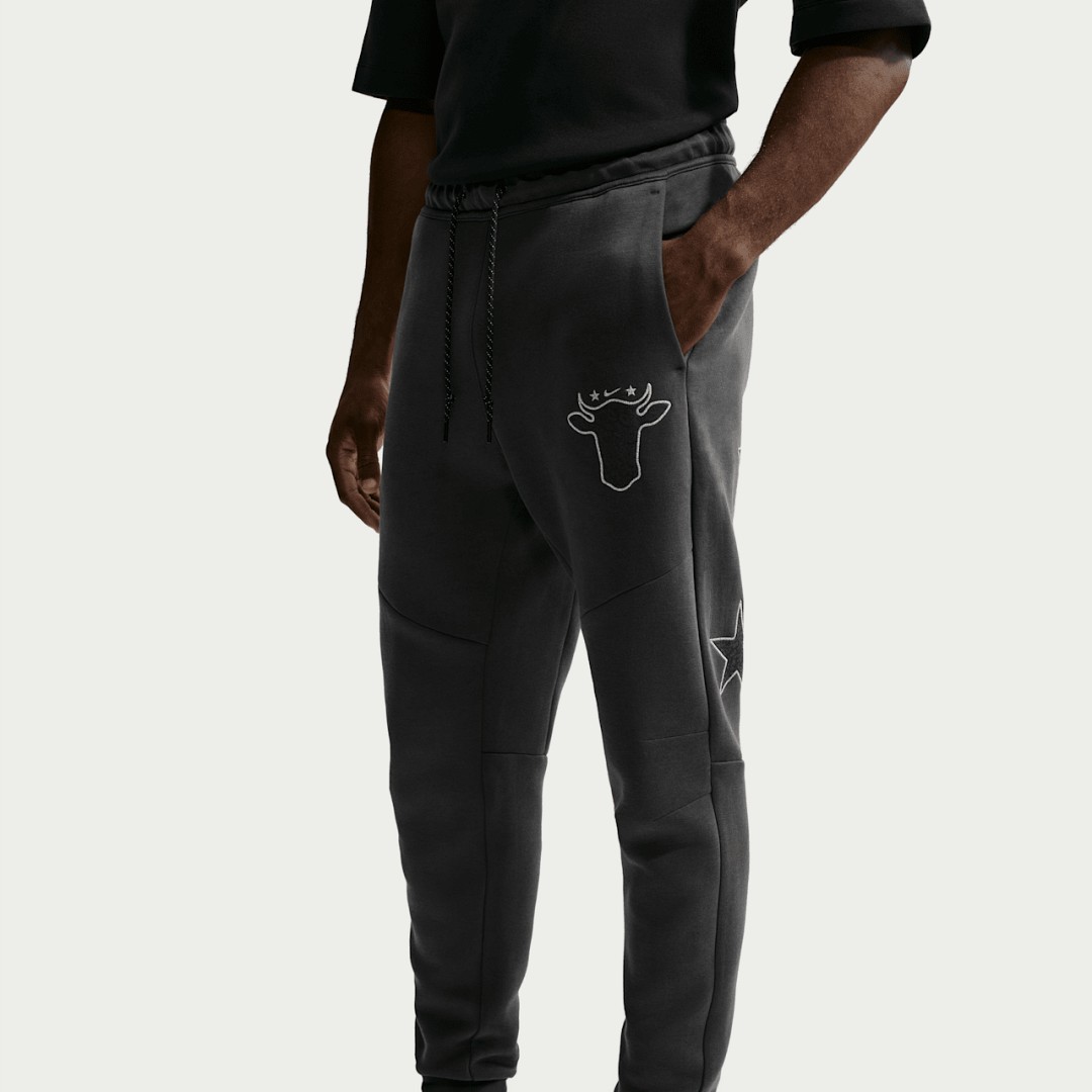 【2026年 9/4 発売】WAGYU × NIKE TECH “Fleece Full-Zip Hoodie & Joggers” (ワギュウ ナイキ テック “フリース フルジップ パーカー ジョガーパンツ”) [IV4834-060/IV4835-060]