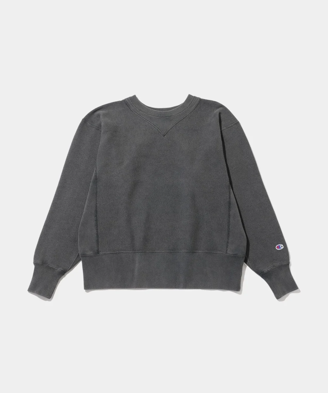 V.A. × Champion “REVERSE WEAVE Vintage Wash Sweat”が発売 (ヴィエー チャンピオン リバースウィーブ ビンテージ ウォッシュ スウェット)