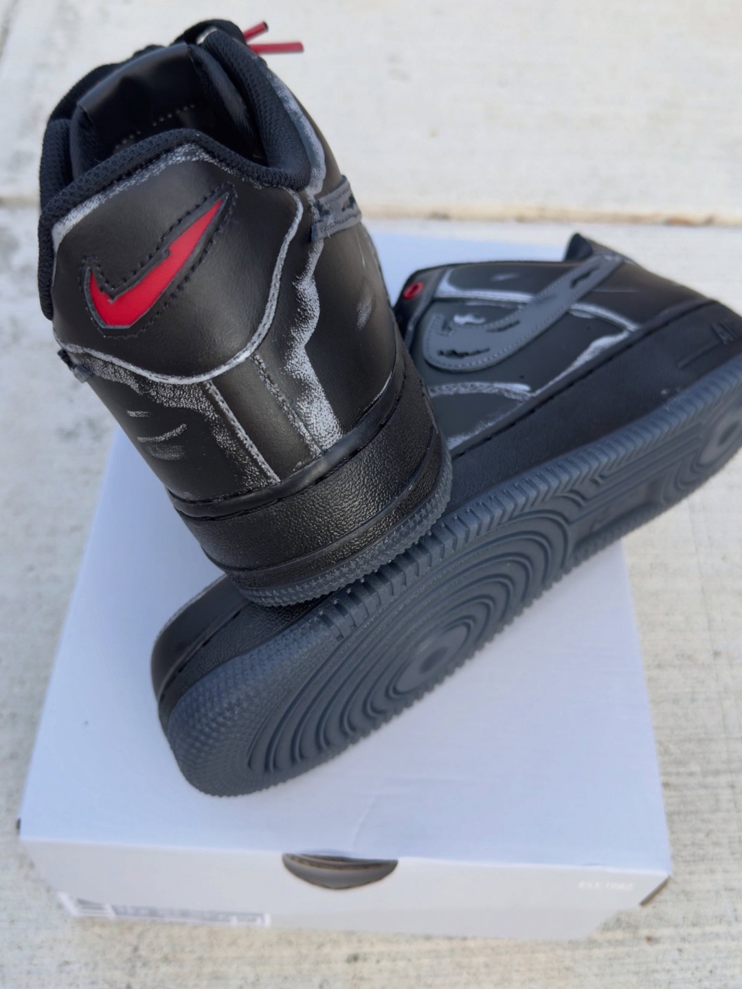 【国内 2026年 10/16 発売】NIKE AIR FORCE 1 LOW “Halloween/Scream/Black” (ナイキ エア フォース 1 ロー “ハロウィン/スクリーム/ブラック”) [IZ1207-010]