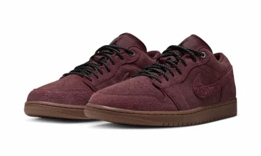 【2026年 9/7 発売】NIKE AIR JORDAN 1 LOW SE “Dark Team Red/Gum Medium Brown” (ナイキ エア ジョーダン ロー “ダークチームレッド/ガムミディアムブラウン”) [IO2047-600]