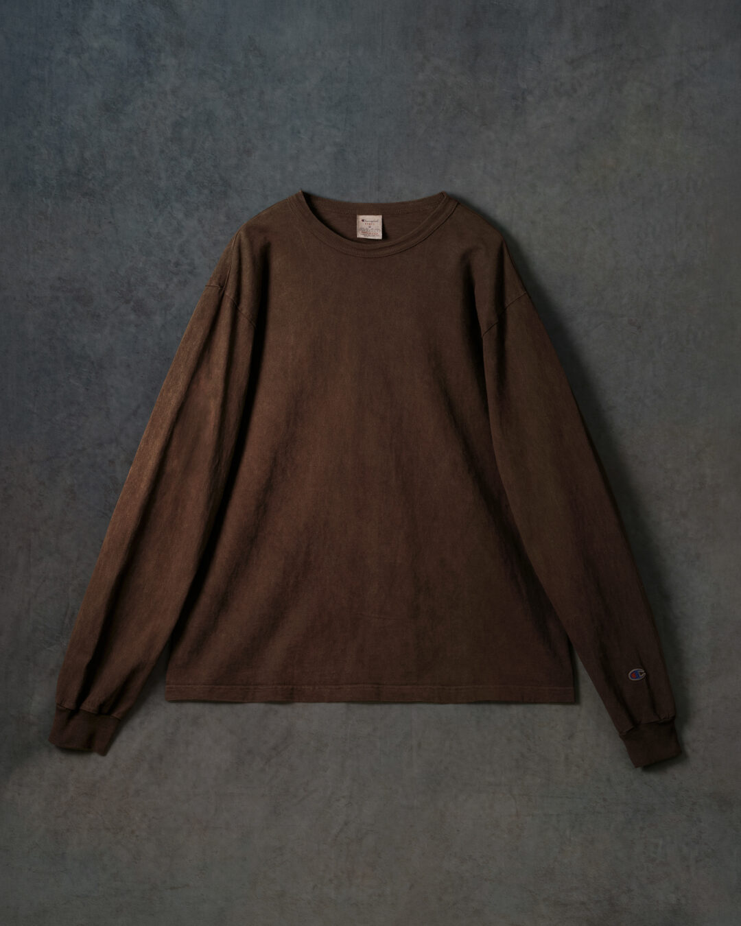 Champion 2026 FW Made in USA「T1011」に日本の伝統技法「奄美泥染め」を施した限定アイテム”AMAMI DOROZOME”が10/3 発売 (チャンピオン)