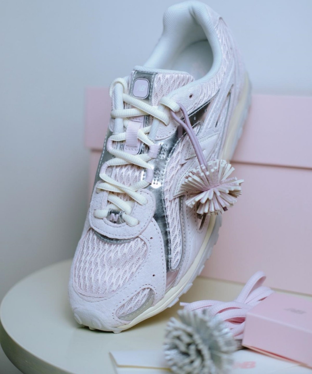 【atmos EXCLUSIVE・2026年 9/18 発売】New Balance U204L 210/2BL (ニューバランス アトモス) [U204L210/U204L2BL]