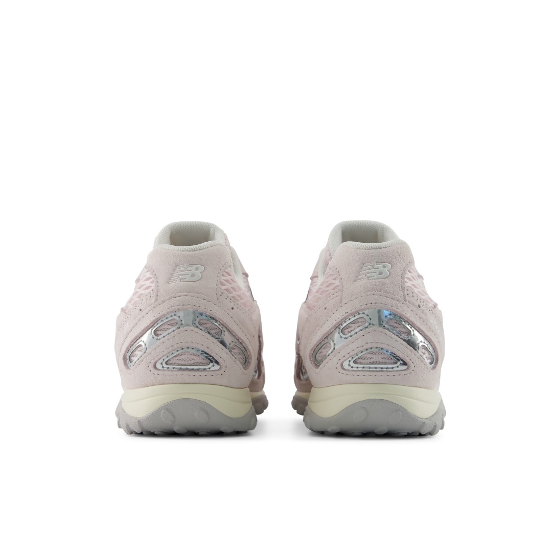 【atmos pink EXCLUSIVE・2026年 9/18 発売】New Balance U204L 210/2BL (ニューバランス アトモス) [U204L210/U204L2BL]