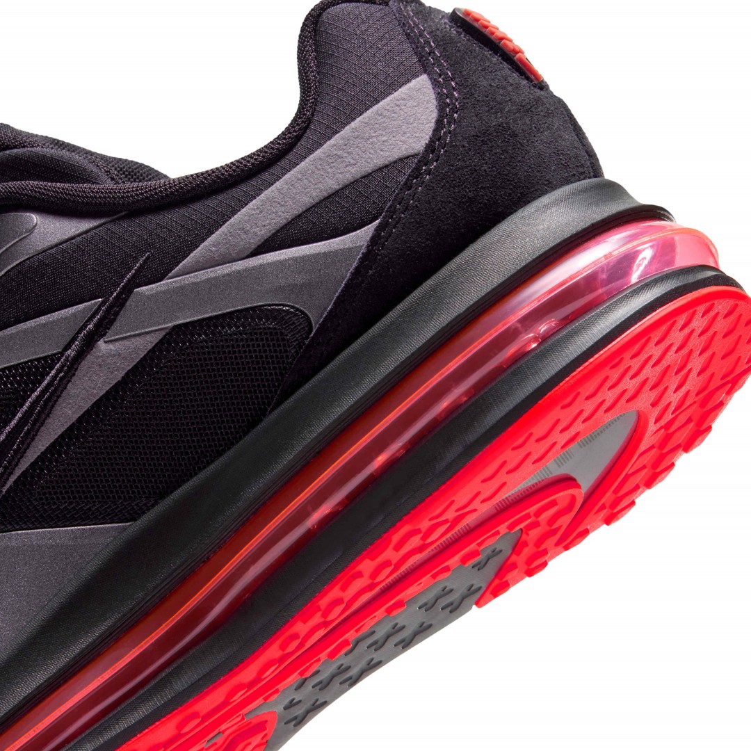 【2026年 10/1 発売予定】NIKE AIR MAX METRO “Black/Bright Crimson” (ナイキ エア マックス メトロ “ブラック/ブライトクリムゾン”) [IW4935-004]