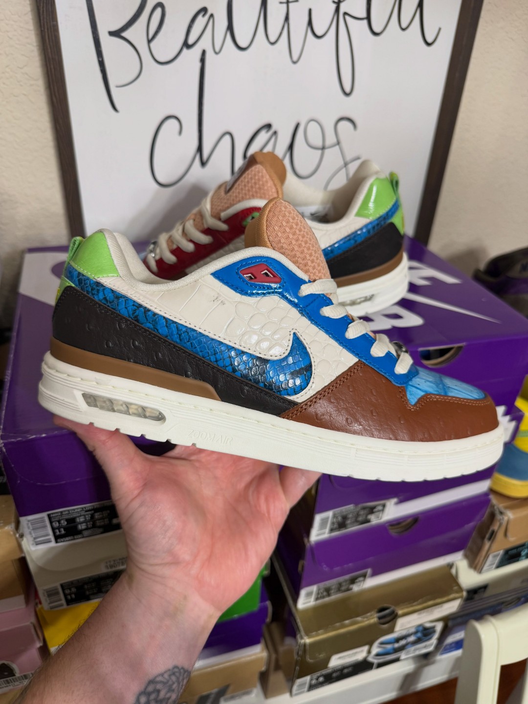 【2026年末 発売予定】Paisa Boys x NIKE SB P-ROD 1 QS “Multicolor” (パイサボーイズ ナイキ ピーロッド “マルチカラー”) [IU7852-300]
