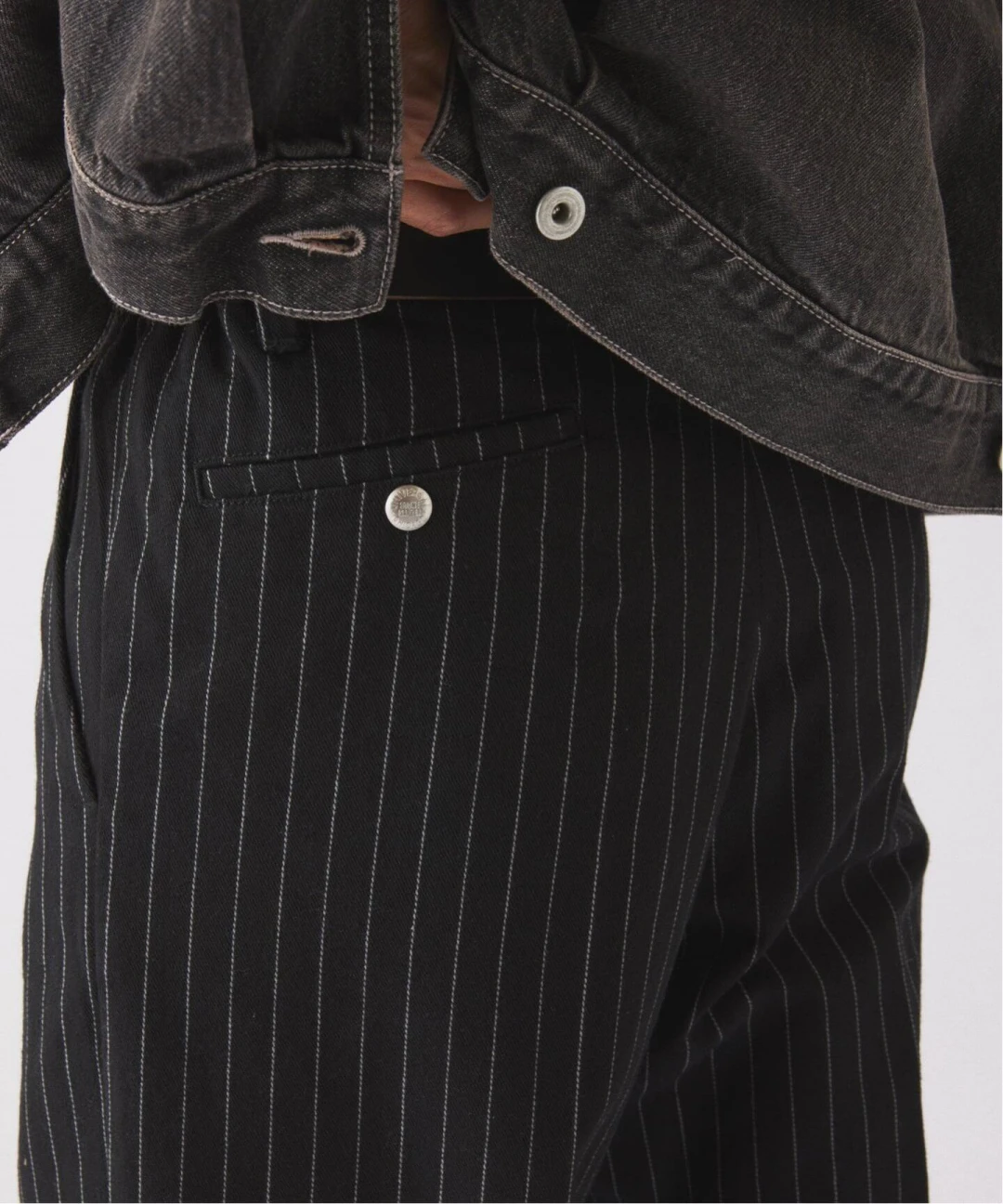 JOURNAL STANDARD relume × UNIVERSAL OVERALL 2026 FW 別注 “ヘリテージライン シングル スラックス”が発売 (ジャーナルスタンダード ユニバーサルオーバーオール)