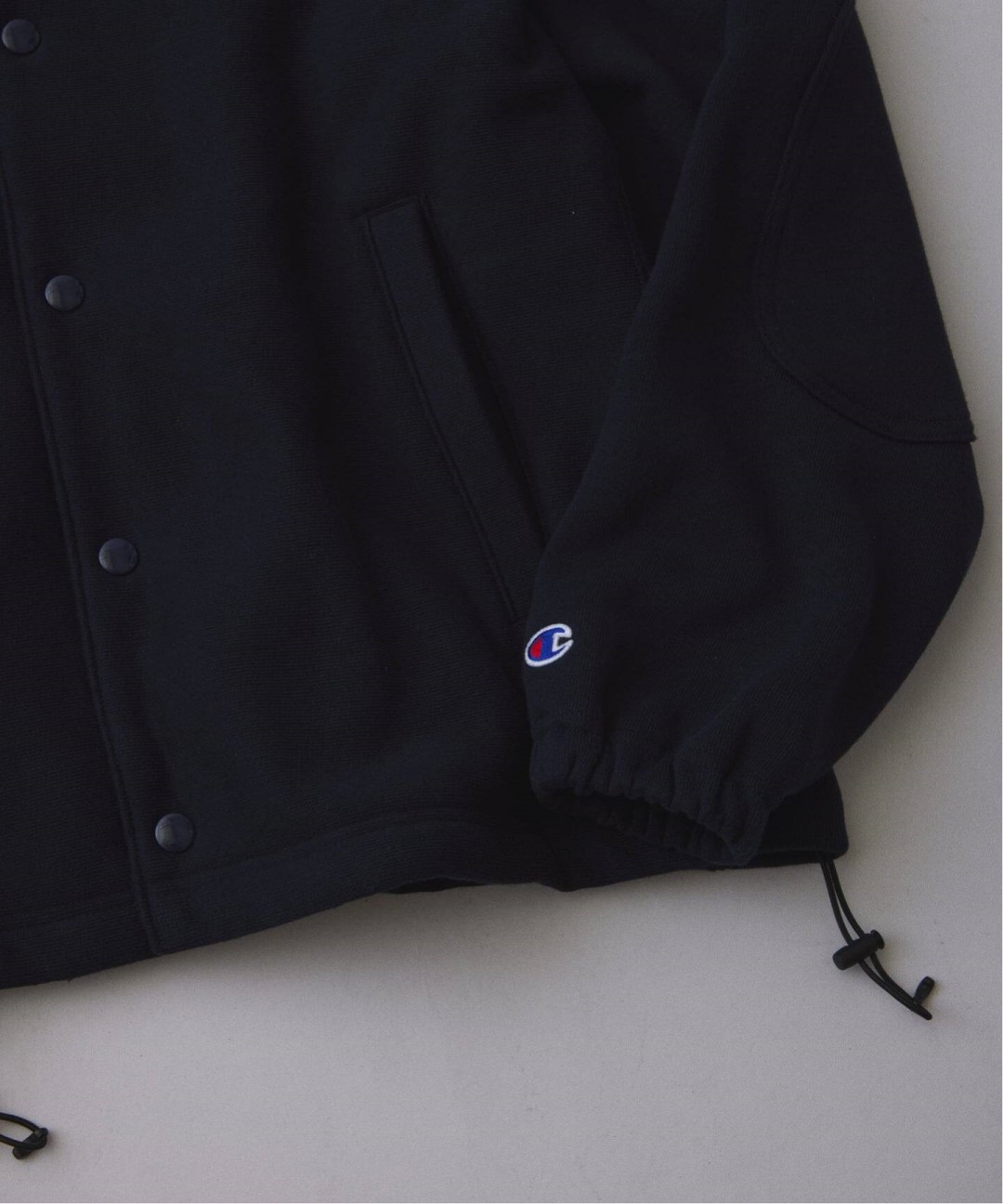 Champion × JOURNAL STANDARD relume 2026 FW 別注 “リバースウィーブ エルボーパッチ コーチジャケット”が10月中旬 発売 (チャンピオン ジャーナルスタンダード)