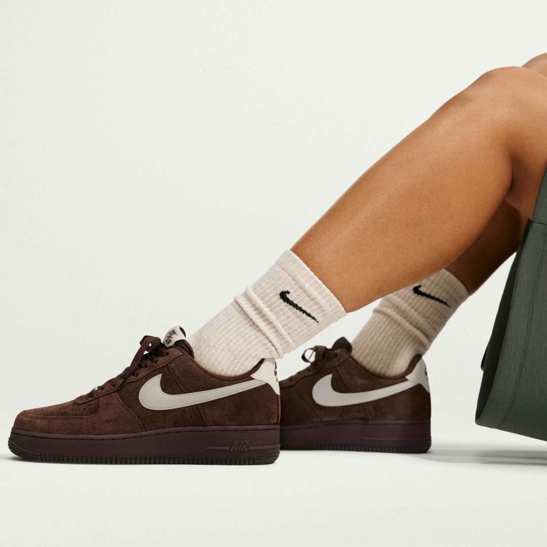 【2026年 発売】NIKE W AIR FORCE 1 LOW SUEDE “Cacao Wow” (ナイキ エア フォース 1 ロー スエード “カカオワウ”) [IQ0136-200]