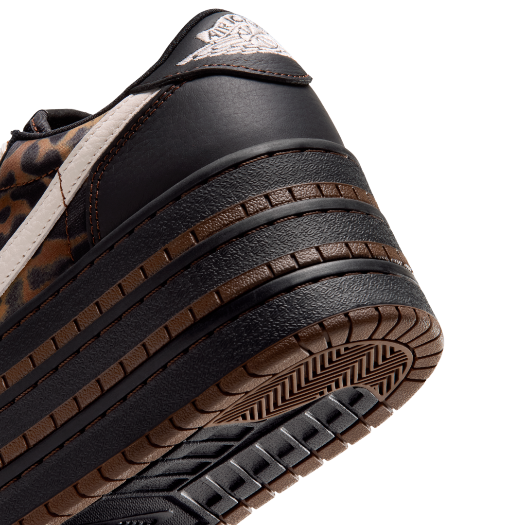 【2026年 10/5 発売】NIKE W AIR JORDAN 1 TRIPLE STACK “Leopard/Black/Cacao Wow” (ナイキ エア ジョーダン トリプルスタック “レオパード/ブラック/カカオワオ”) [IV5073-001]
