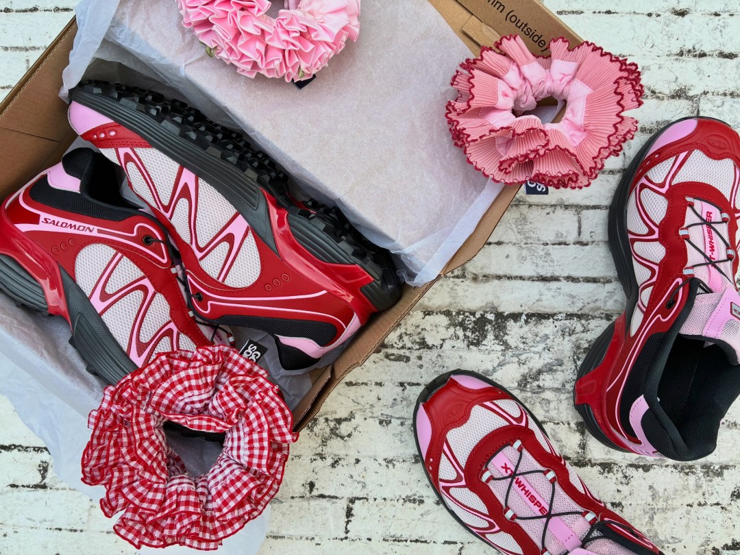 “チェリーケーキ”をイメージした Salomon for Ray BEAMS XT-WHISPER “CHERRY CAKE PARTY”が2026年 10/2 & 10/3 発売 (サロモン レイビームス)