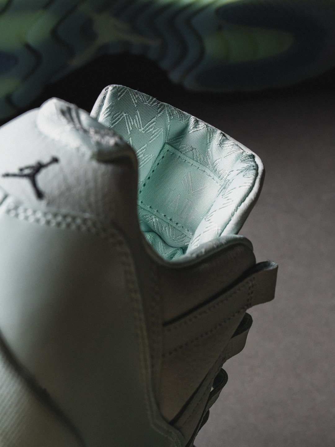 【2026年 9/18 発売予定】JAIDE x NIKE W AIR JORDAN 11 RETRO LOW SP “Fiberglass” (ジェイド ナイキ エア ジョーダン 11) [IW1882-300]