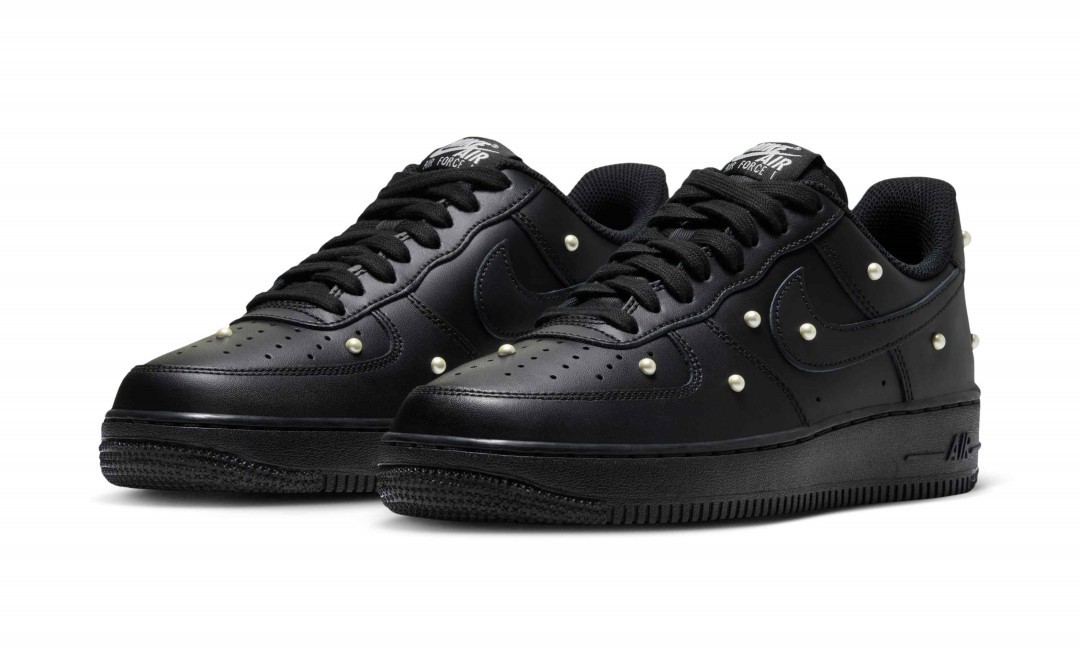 【2026年 9/5 発売】NIKE W AIR FORCE 1 07 LOW SE “Black/Metallic Summit White” (ナイキ フォース 1 ロー “ブラック/メタリックサミットホワイト”) [IQ0133-001]