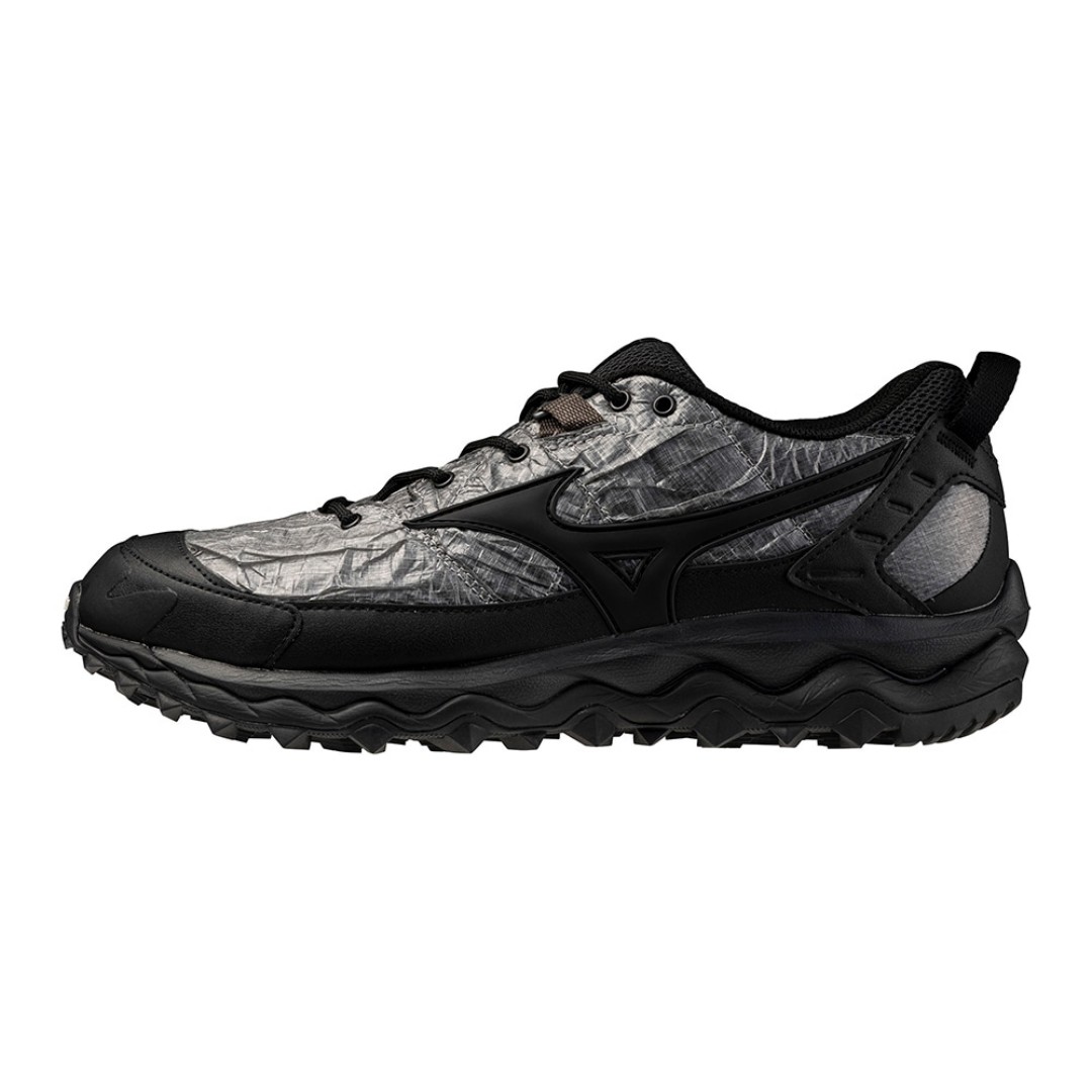 【2026年 9/18 発売】Han Kjobenhavn × Mizuno WAVE MUJIN TL “Black” (ハン コペンハーゲン ミズノ ウェーブ ムジン “ブラック”) [D1GD261301]