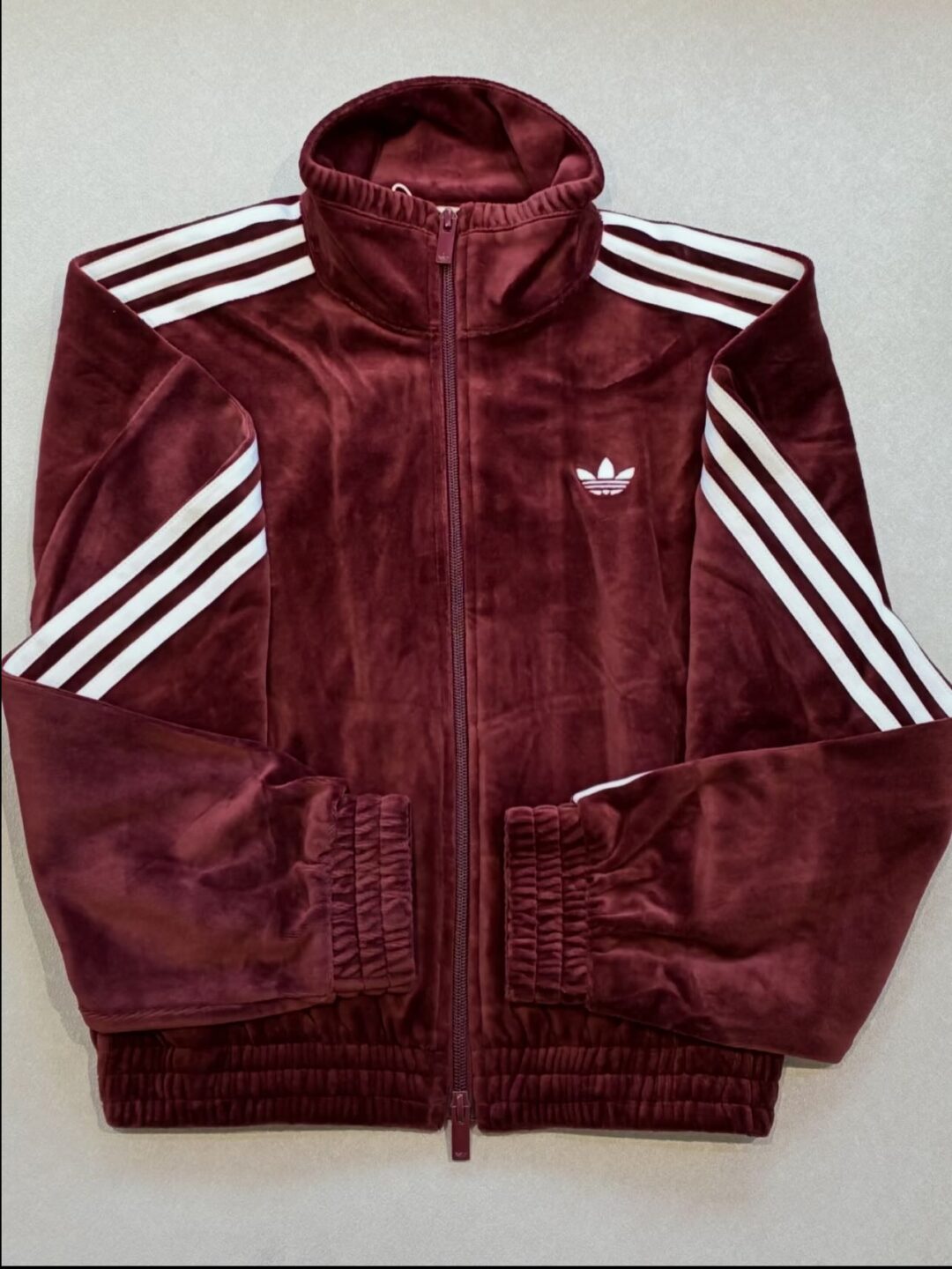adidas Originals 2026 “Velour Zip-Up Sweatshirt”が発売予定 (アディダス オリジナルス “ベロア ジップアップ スウェットシャツ”)