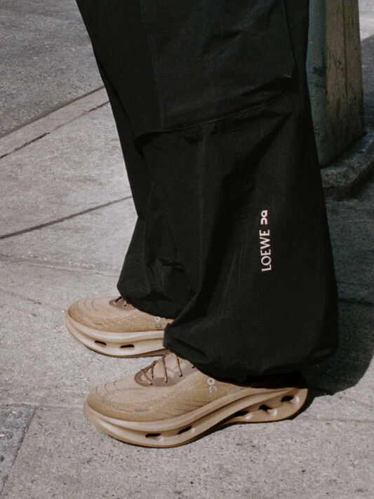 LOEWE x On 2026 FW “Cloudsolo Hiker & Cloudtilt Cosmic”が10/14 & 10/15 発売 (ロエベ オン クラウドソロ・ハイカー クラウドティルト・コスミック)