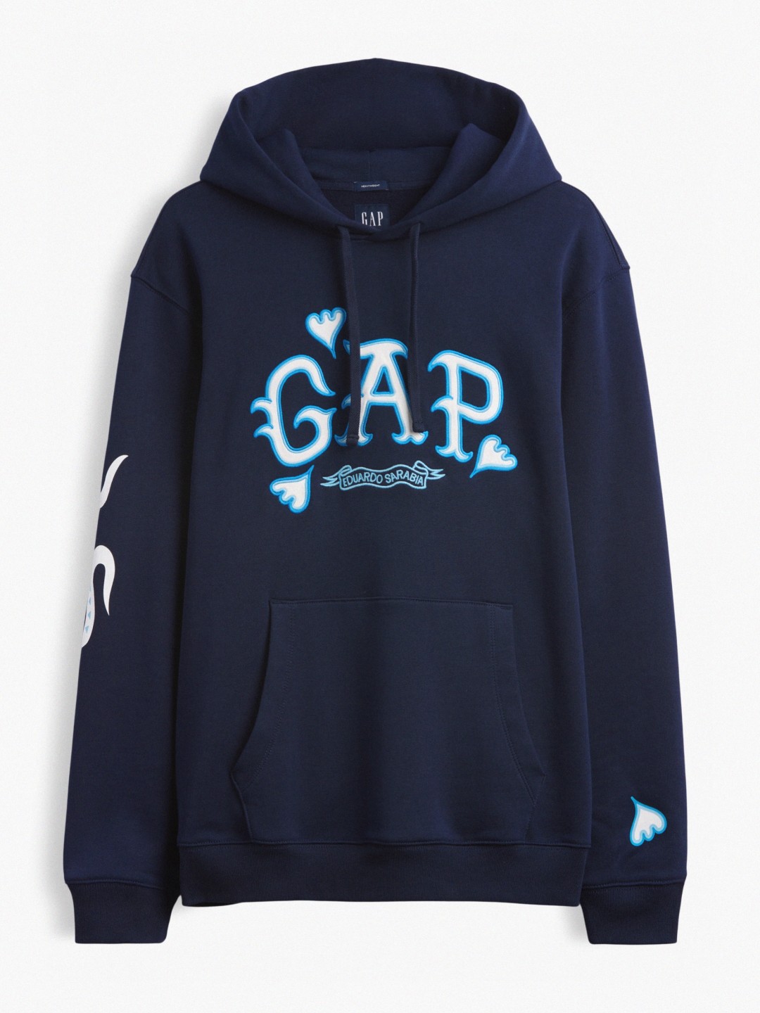 Gap、5つの新しいロゴフーディー。世界中から集まった個性豊かな5組のアーティストによるオリジナルデザインが2026年 10/20 発売 (ギャップ)