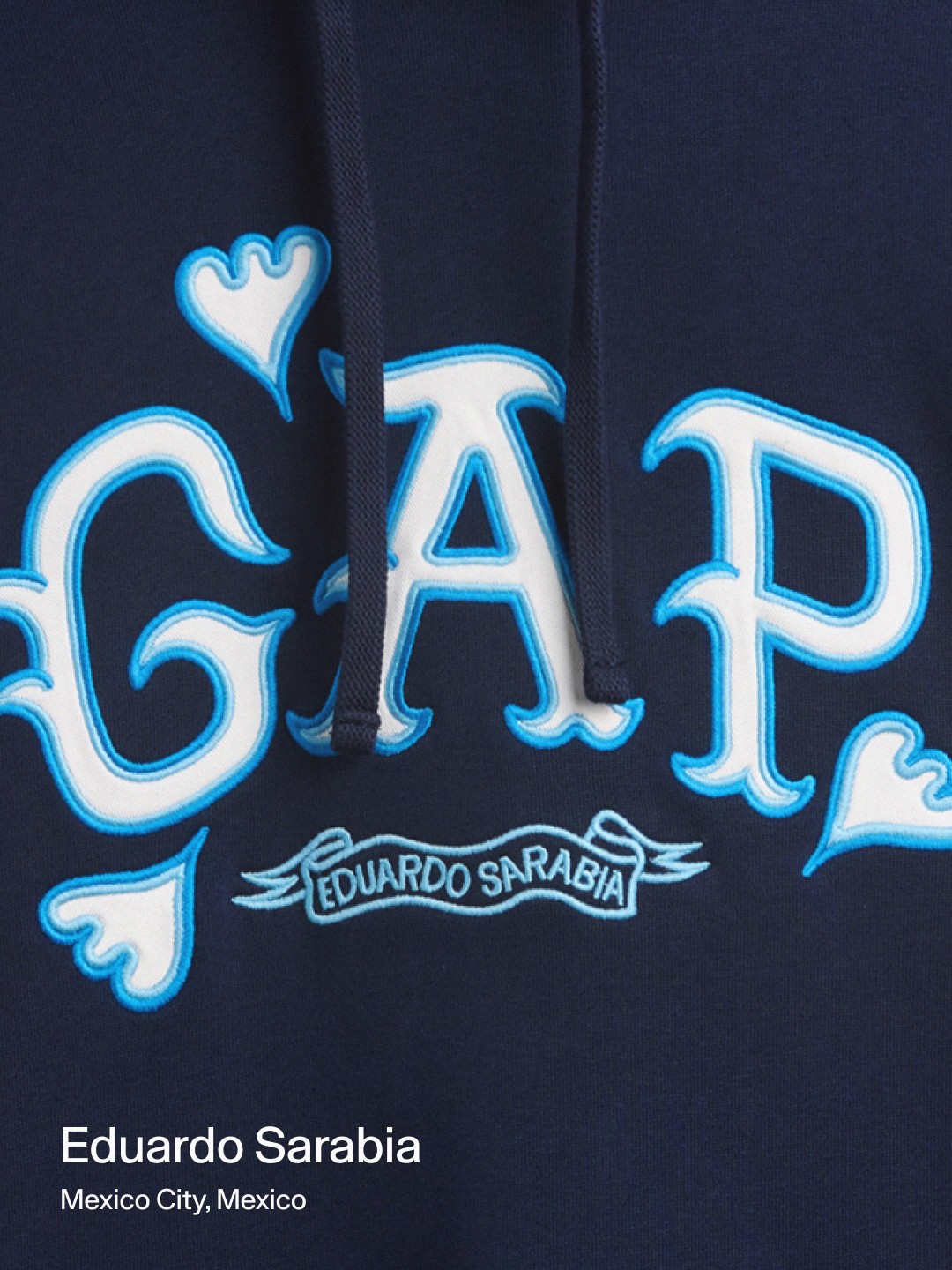 Gap、5つの新しいロゴフーディー。世界中から集まった個性豊かな5組のアーティストによるオリジナルデザインが2026年 10/20 発売 (ギャップ)