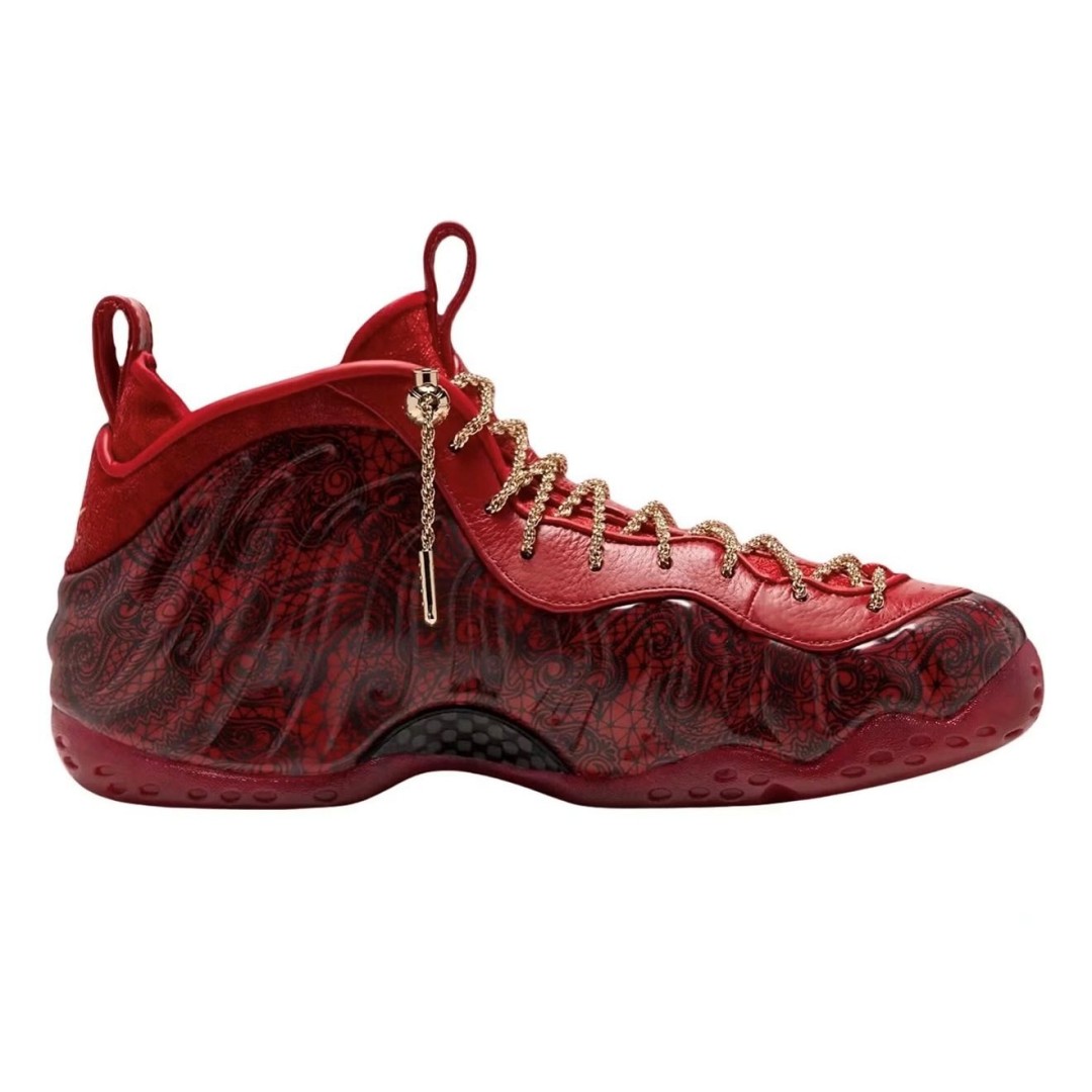 【2026年末 発売予定】Victor Solomon x NIKE AIR FOAMPOSITE ONE “Gym Red” (ヴィクター・ソロモン ナイキ エア フォームポジット ワン “ジムレッド”) [IR2077-600]