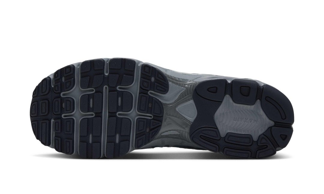 【2026年 10/12 発売】NIKE AIR MAX MOTO 2K “CORDURA/Dove Grey” (ナイキ エア マックス モト “コーデュラ/ドープグレー”) [IQ0233-001]