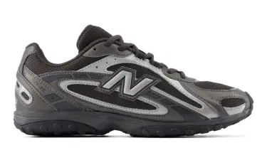 【2026年 10/7 発売】New Balance U204L CMC “BLACK/DARK SILVER METALLIC” (ニューバランス) [U204LCMC]