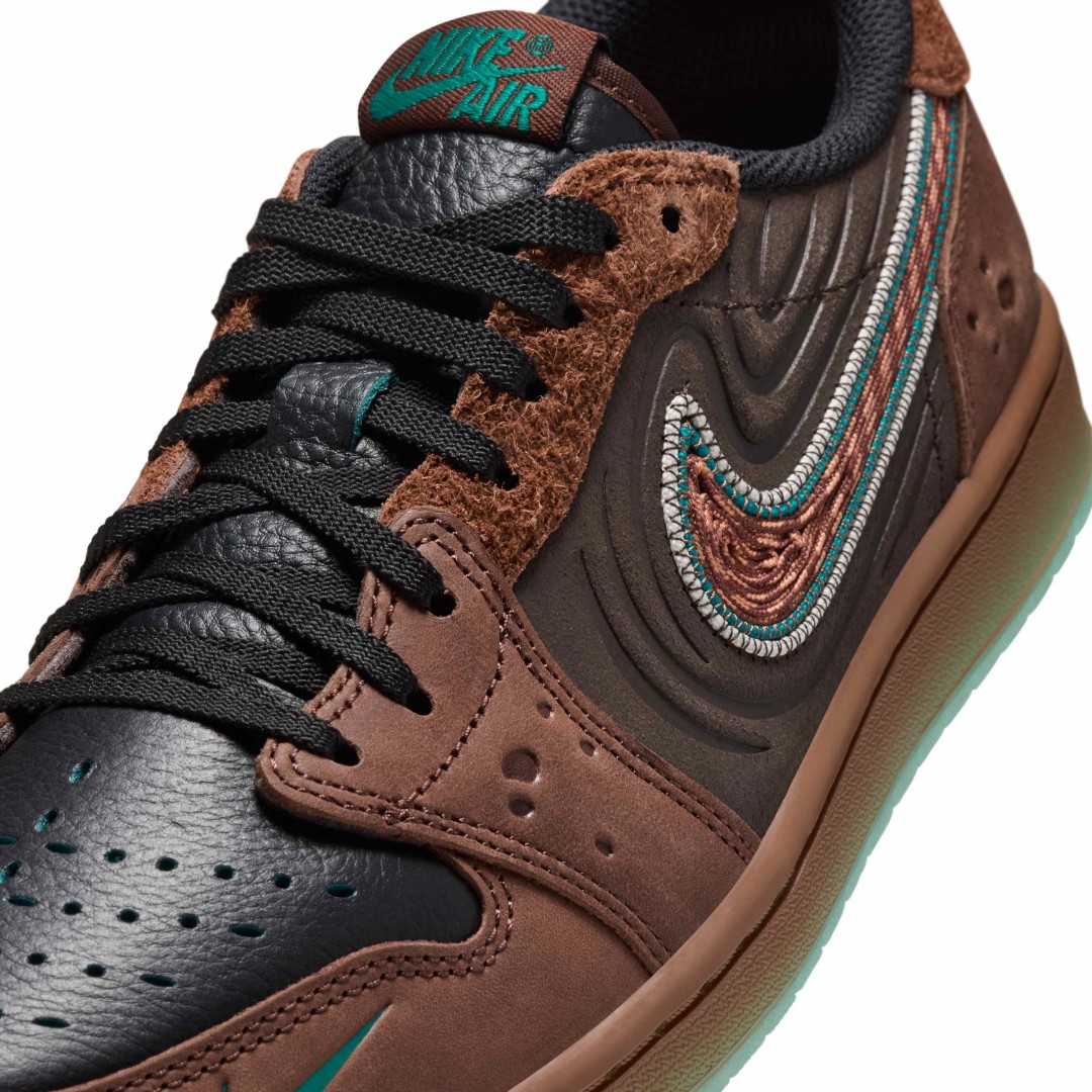 【2026年 10/13 発売】NIKE AIR JORDAN 1 LOW SE “Somos Historias/Día de los Muertos” (ナイキ エア ジョーダン 1 ロー “モス・ヒストリアス/死者の日″) [IZ4686-216]