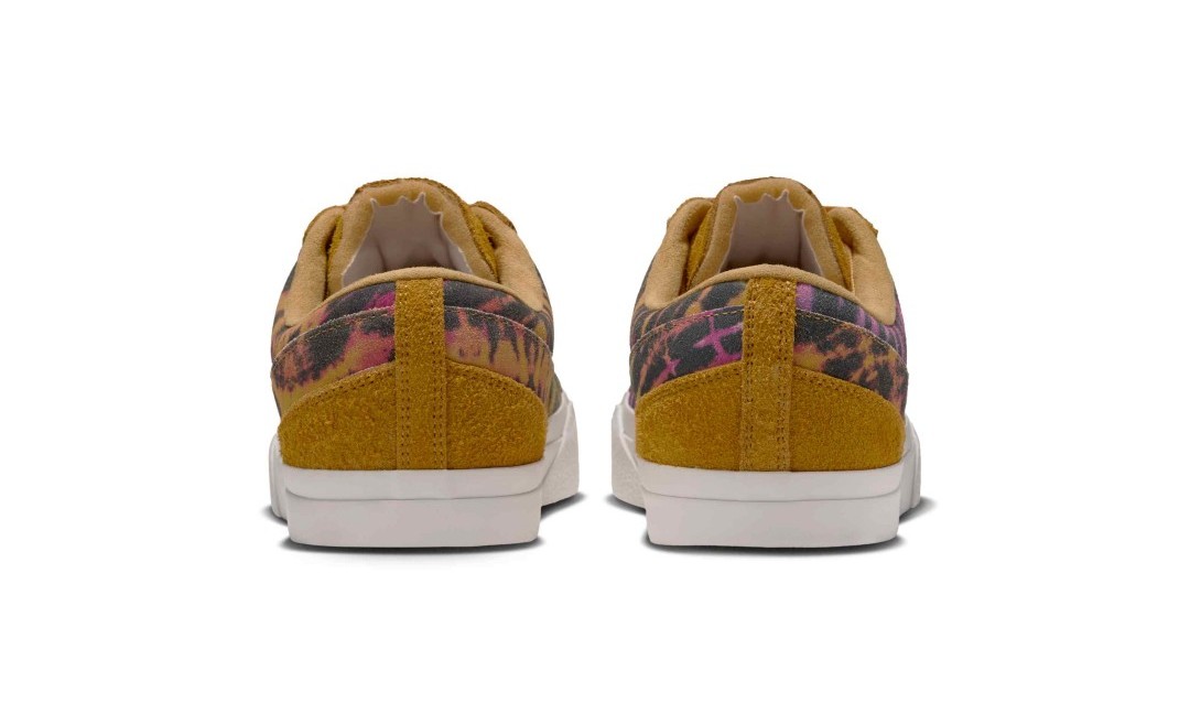 【2026年 10/16 発売】NIKE BLAZY “Tie-Dye/Dark Sulphur” (ナイキ ブレイジー “タイダイ/ダークサルファー”) [IV7023-700]