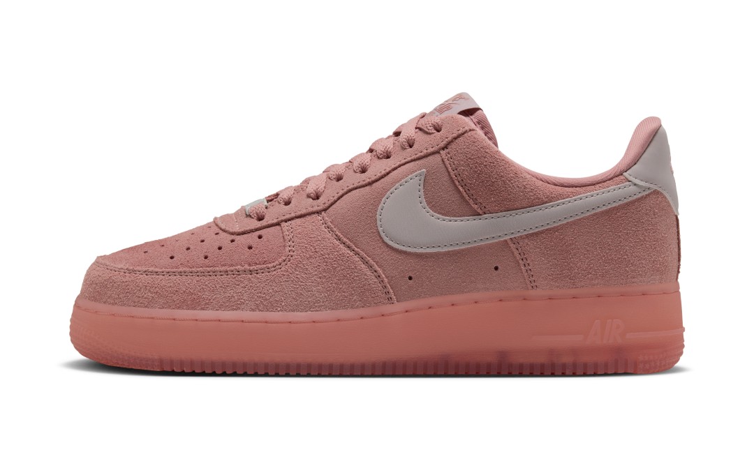 【2026年 発売】NIKE W AIR FORCE 1 07 LOW “Rust Pink/Particle Rose” (ナイキ エア フォース ロー “ラストピンク/パーティクルローズ”) [IQ0136-600]