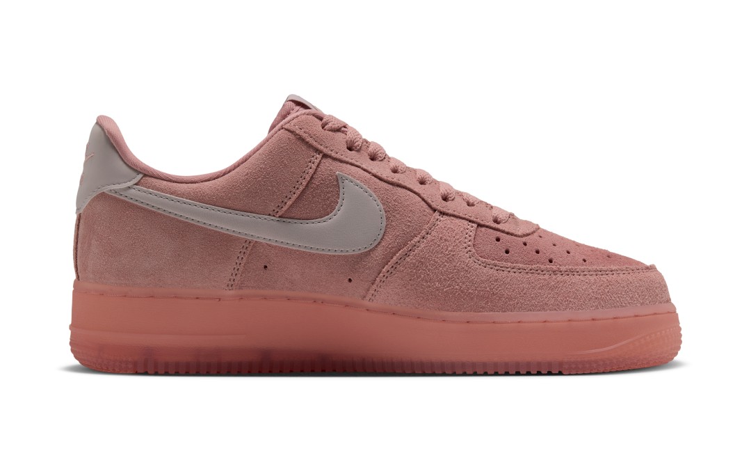【2026年 発売】NIKE W AIR FORCE 1 07 LOW “Rust Pink/Particle Rose” (ナイキ エア フォース ロー “ラストピンク/パーティクルローズ”) [IQ0136-600]