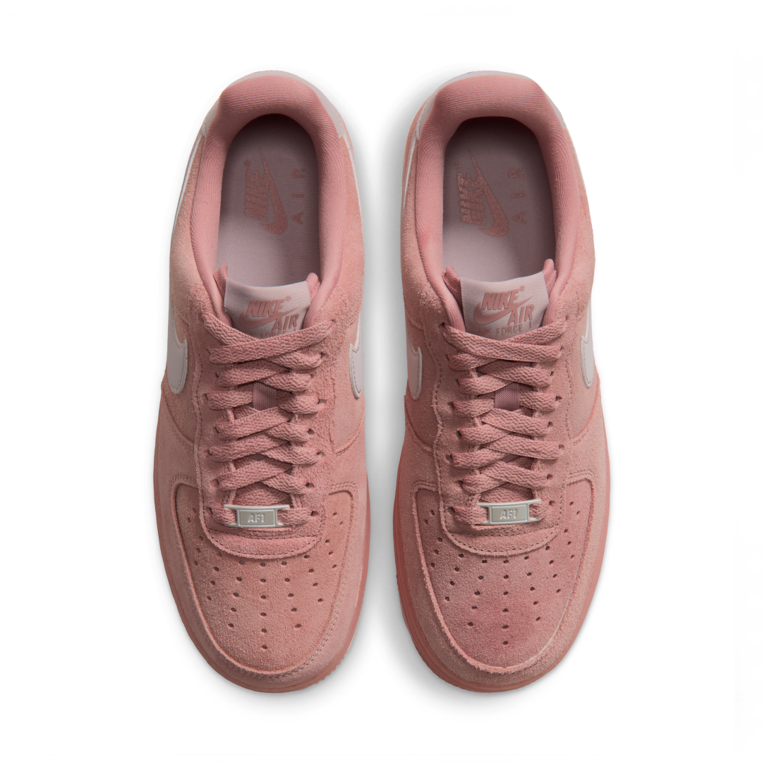 【2026年 発売】NIKE W AIR FORCE 1 07 LOW “Rust Pink/Particle Rose” (ナイキ エア フォース ロー “ラストピンク/パーティクルローズ”) [IQ0136-600]