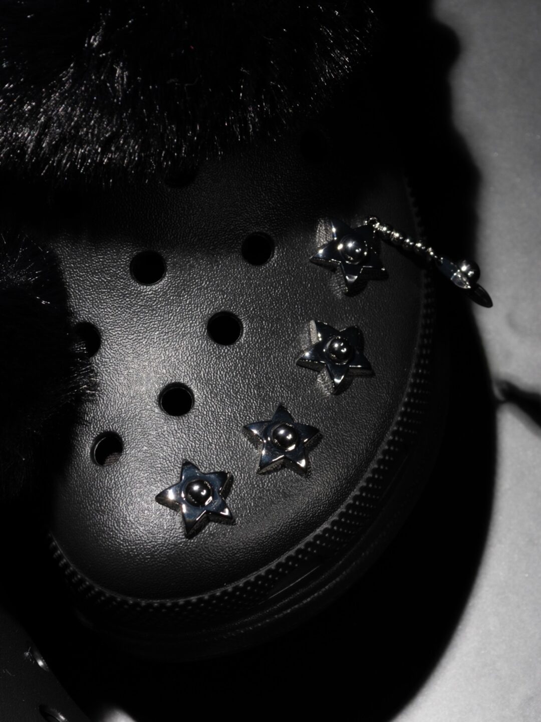 【atmos Exclusive】Crocs BAE LINED METAL MINIS CLOGが発売 (アトモス クロックス ベイ ラインド メタル ミニス クロッグ) [214483-001/214483-2PL]