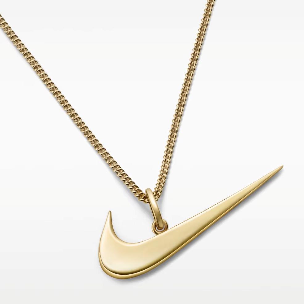 ナイキから「スウッシュネックレス」「イヤリング」などのジュエリーアイテムが発売予定 (NIKE “Swoosh Jewelry Collection”)