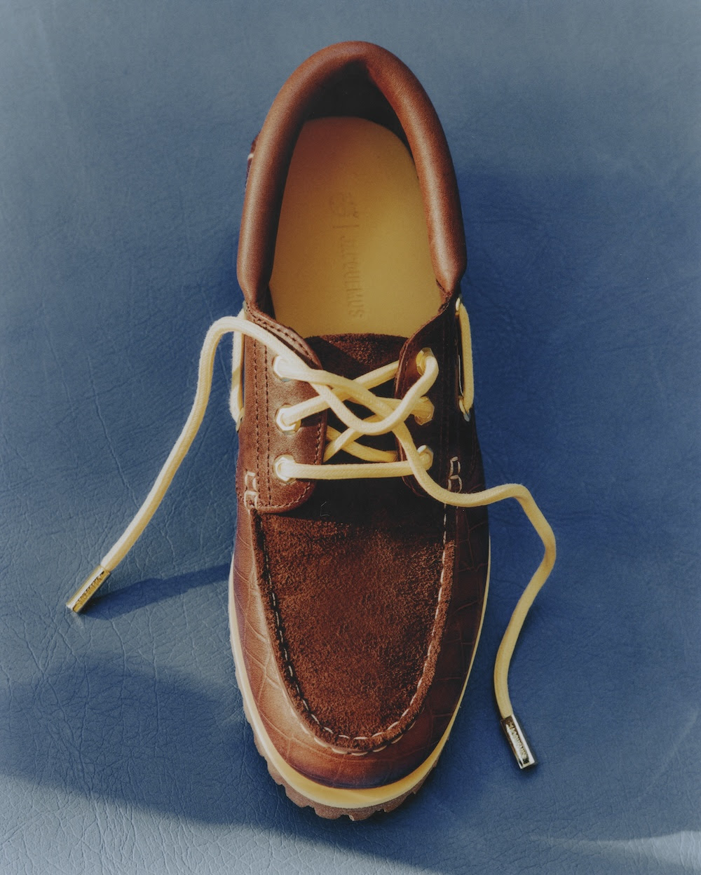 【2026年 10/15 発売】JACQUEMUS × Timberland “La Bateau” Boat Shoe “Brown/Navy” (ジャックムス ティンバーランド ラ バトー ボートシューズ “ブラウン/ネイビー”)