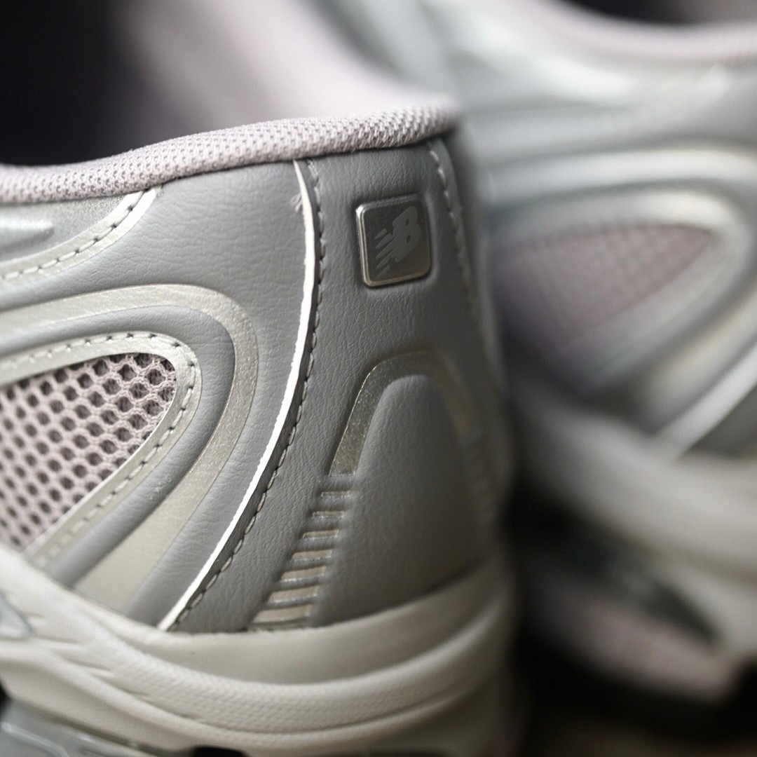 【2026年 10/22 発売】New Balance U1890 9VF “Truffle Salt/Silver Metallic” (ニューバランス) [U18909VF]