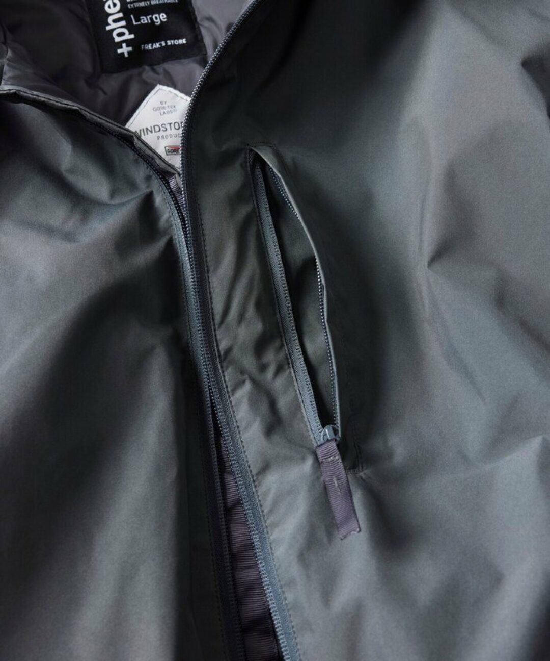 FREAK’S STORE × Plus Phenix 2026 FW 別注 “GORE-TEX WINDSTOPPER HOODIE DOWN JACKET”が11月下旬 発売 (フリークスストア プラスフェニックス ゴアテックス ウィンドストッパー フーディ ダウン ジャケット)