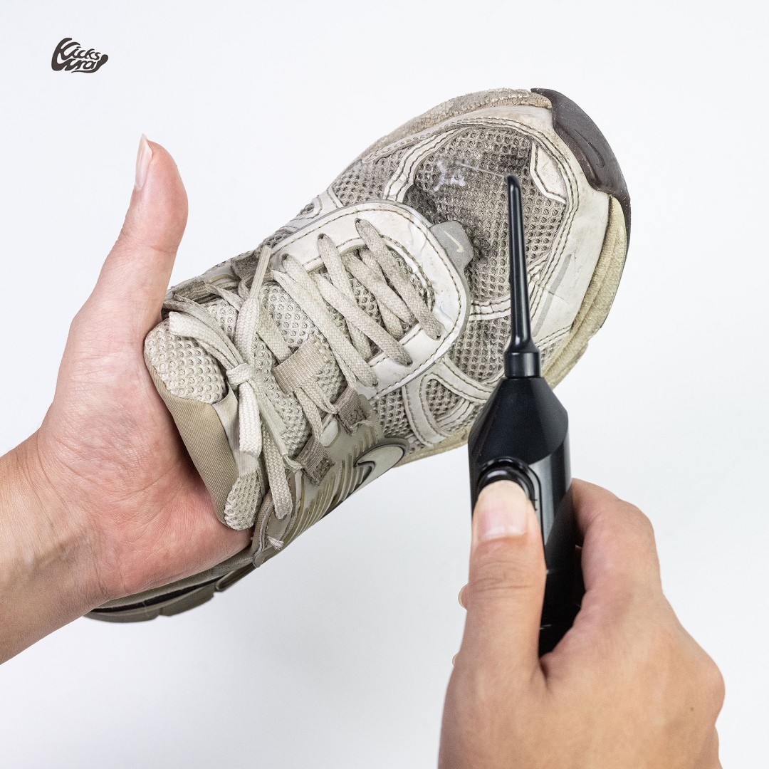 KicksWrapから超水圧の力だけで撃ち抜く布素材専用の高圧貫通洗浄デバイス「Deep Stain Washer」が2026年 10/15 19:00 発売 (キックスラップ)