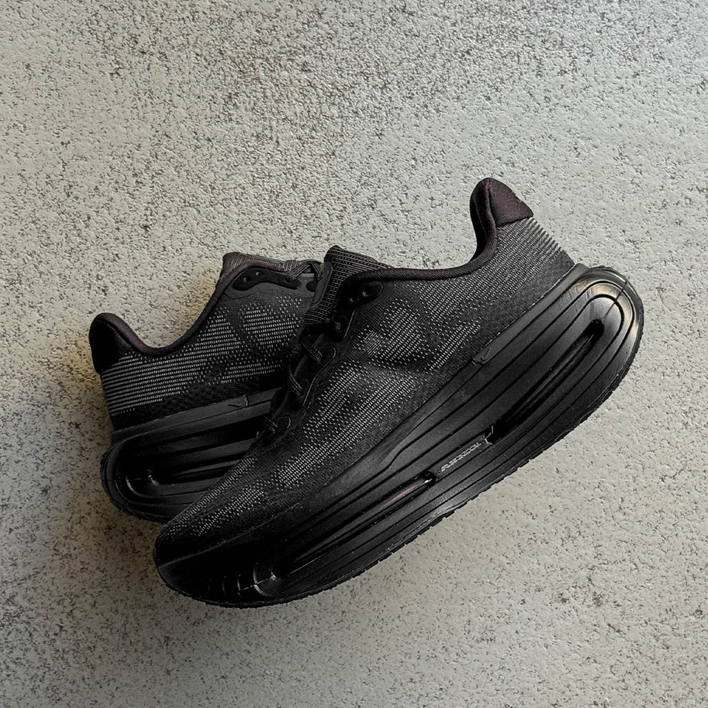【2026年 10/15 発売】NIKE VOMERO PREMIUM SP “Skeleton” (ナイキ ボメロ プレミアム “スケルトン”) [IV7509-001]