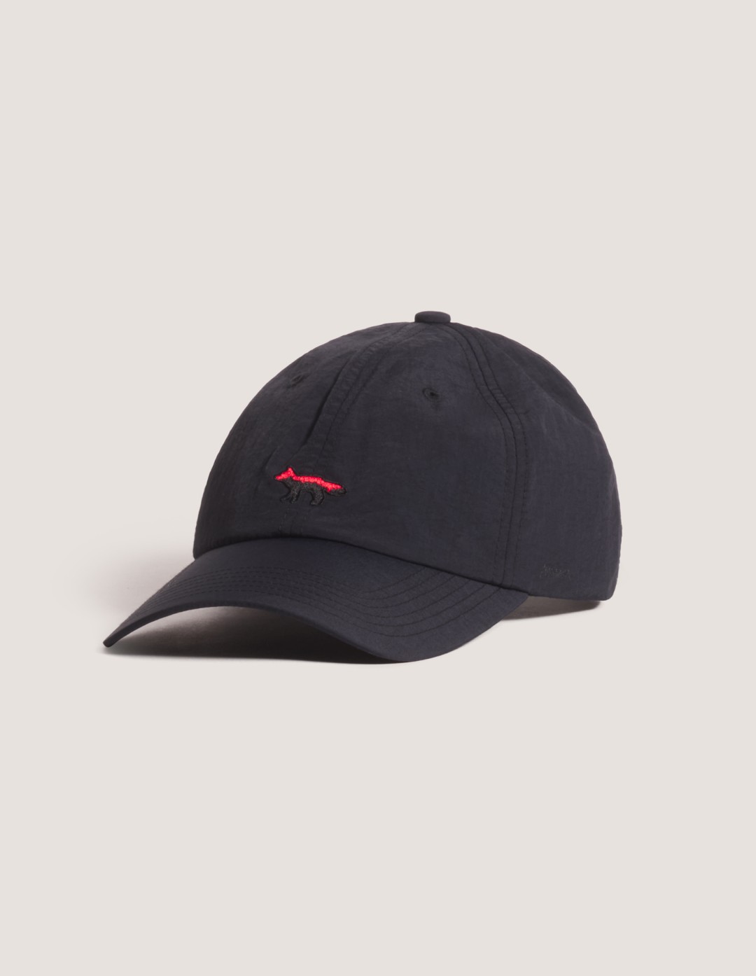 NANGA × MAISON KITSUNÉとの山と都市をつなぐコラボレーションコレクションが2026年 10/27 発表 (ナンガ メゾン キツネ)