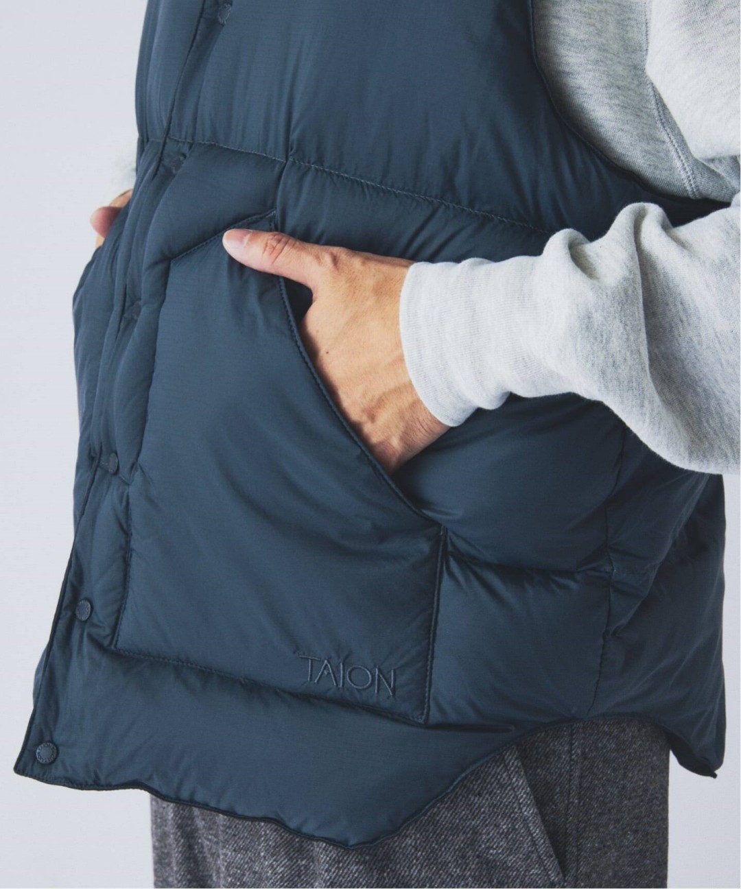 JOURNAL STANDARD relume × TAION 2026 FW 別注 “スタンドカラー リバーシブル ダウンベスト”が12月上旬 発売 (ジャーナルスタンダード タイオン)