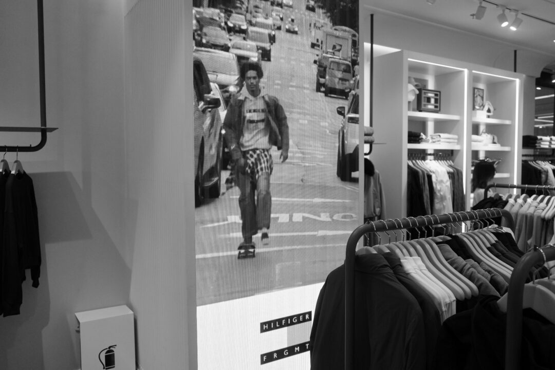 FRAGMENT × TOMMY HILFIGER コラボアイテムが2026年 10/14 & 10/15 発売 (フラグメント トミー ヒルフィガー)