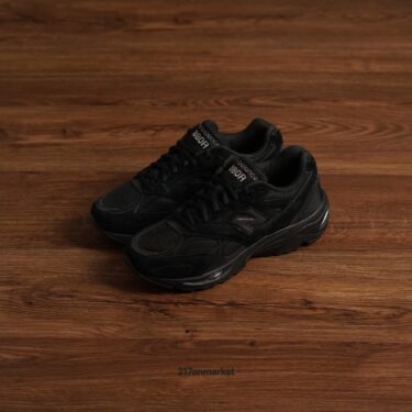【2026年 10月 発売】New Balance U880R 3PC “Black” (ニューバランス) [U880R3PC]