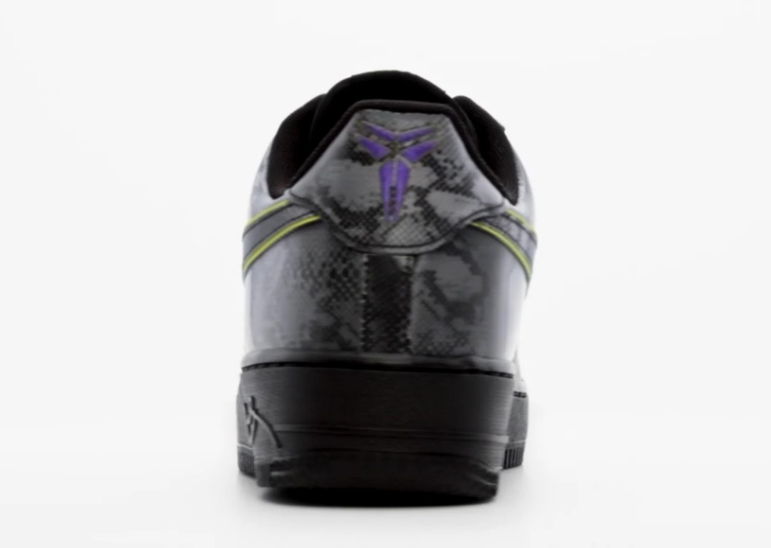 【2026年末 発売予定】Kobe Bryant × NIKE AIR FORCE 1 LOW PROTRO “Lenticular Snakeskin” (コービー・ブライアント ナイキ エア フォース ロー プロトロ “レンチキュラー スネークスキン”) [IV4920-001]