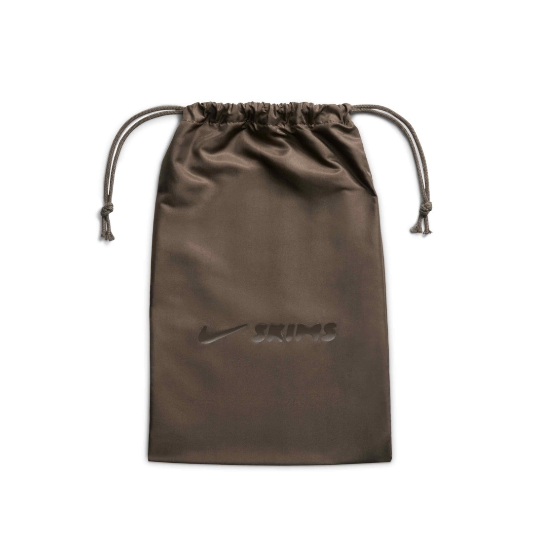 NikeSKIMS 2026 最新アイテムが10/22 発売予定 (ナイキ スキムス キム・カーダシアン Kim Kardashian)