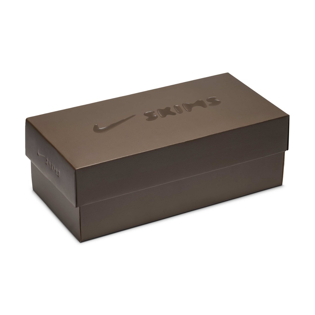 NikeSKIMS 2026 最新アイテムが10/22 発売予定 (ナイキ スキムス キム・カーダシアン Kim Kardashian)