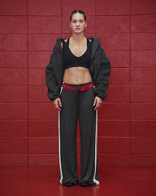 NikeSKIMS 2026 最新アイテムが10/22 発売予定 (ナイキ スキムス キム・カーダシアン Kim Kardashian)