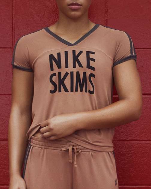 NikeSKIMS 2026 最新アイテムが10/22 発売予定 (ナイキ スキムス キム・カーダシアン Kim Kardashian)