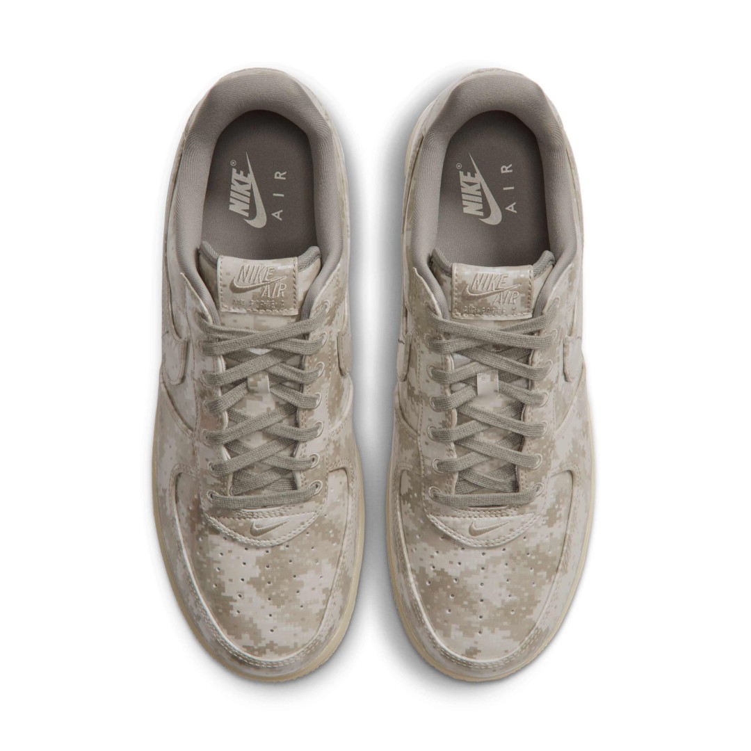 【2026年 10/21 発売】NIKE AIR FORCE 1 RETRO LOW “Camo/Fossil/Rough Green” (ナイキ エア フォース 1 レトロ ロー “カモ/フォッシル/ラフグリーン”) [IV4885-900/IV4885-901]